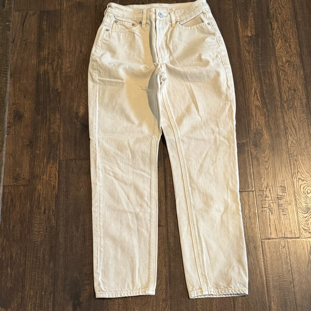 American Eagle Mom Straight Jeans size 2